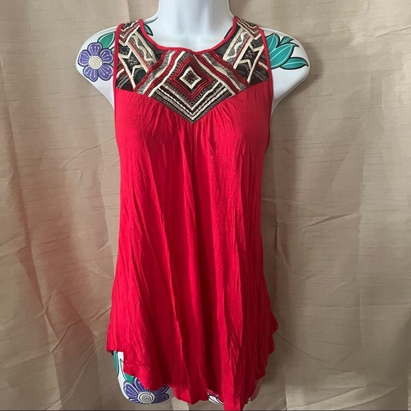 Byer California Tops - Byer California Red Black Blouse With Tribal Collar Print
